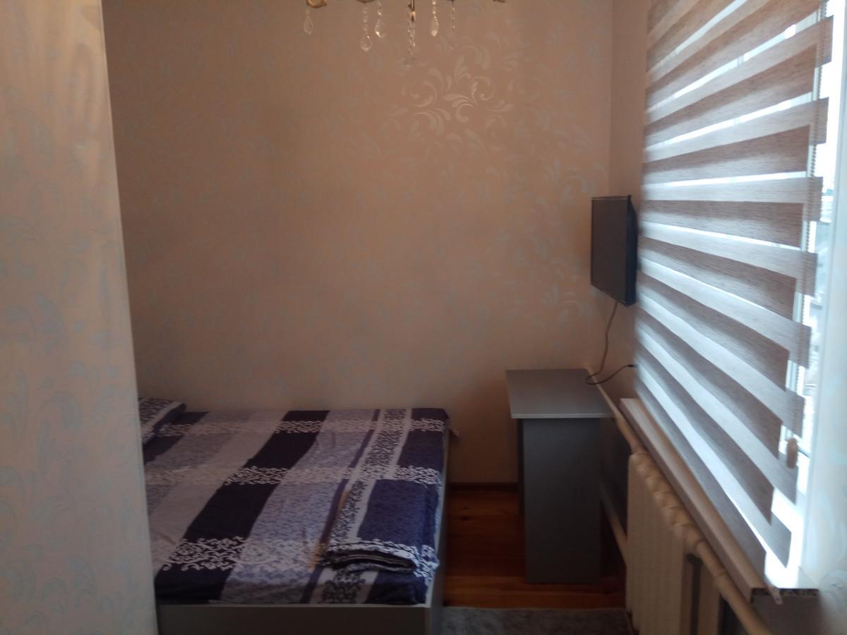 Holiday Hostel House Бишкек Экстерьер фото