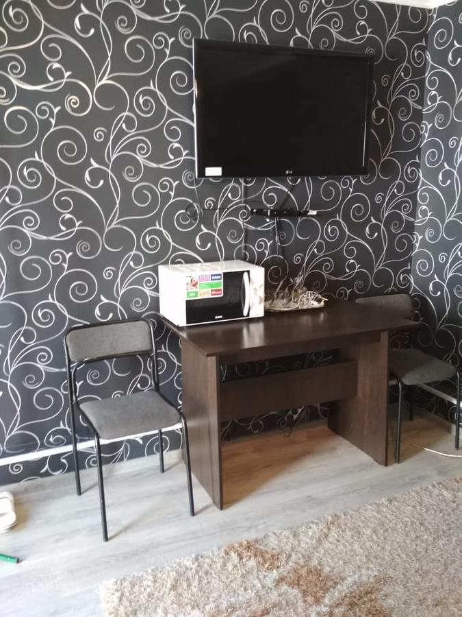 Holiday Hostel House Бишкек Экстерьер фото
